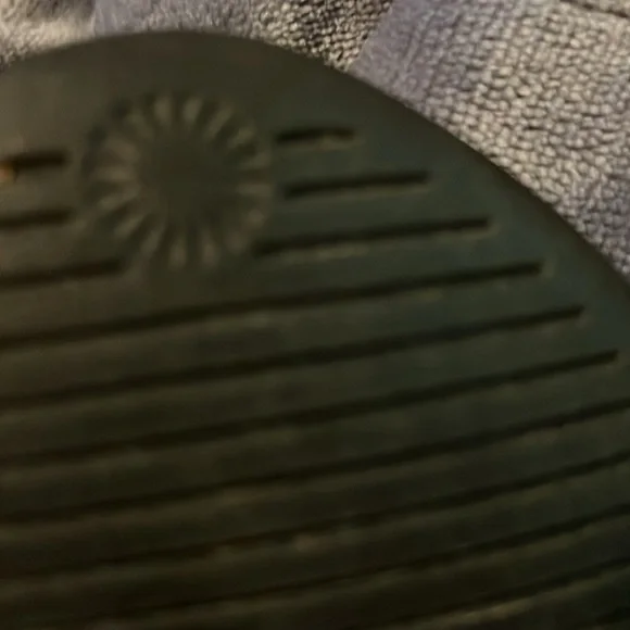 UGG Monochrome Logo Slide Sandals - Picture 3 of 6